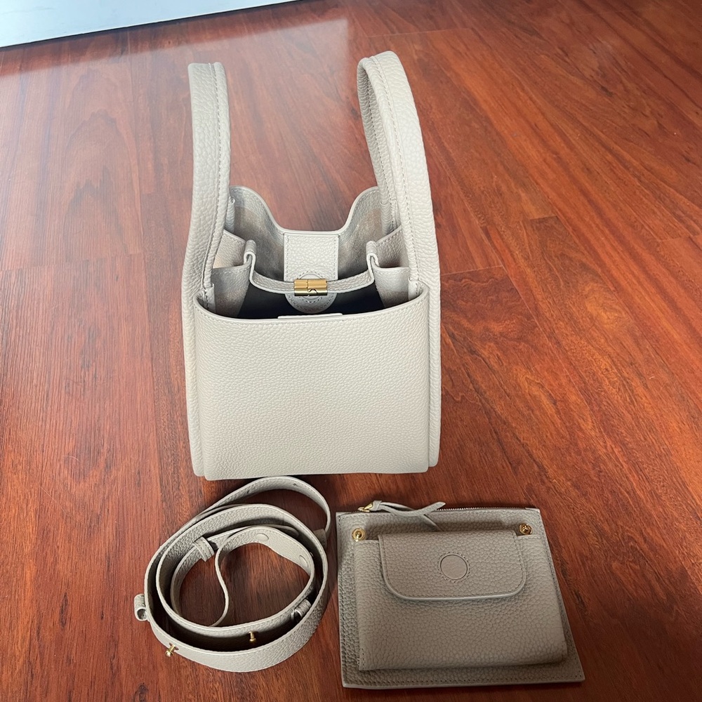 COPY - Authentic Songmont medium song bag apricot  colour  
See description